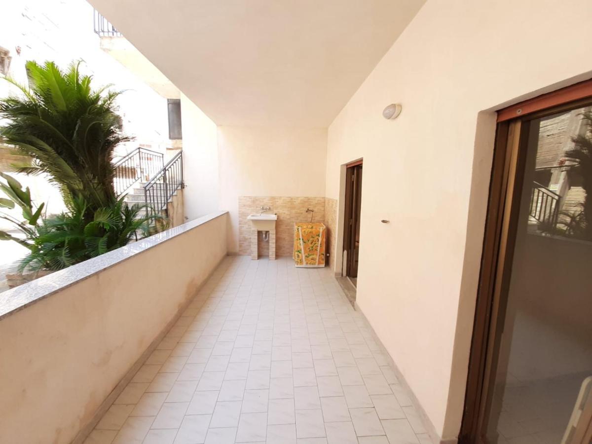 Casa Vacanze Andreana Apartment Летояни Екстериор снимка