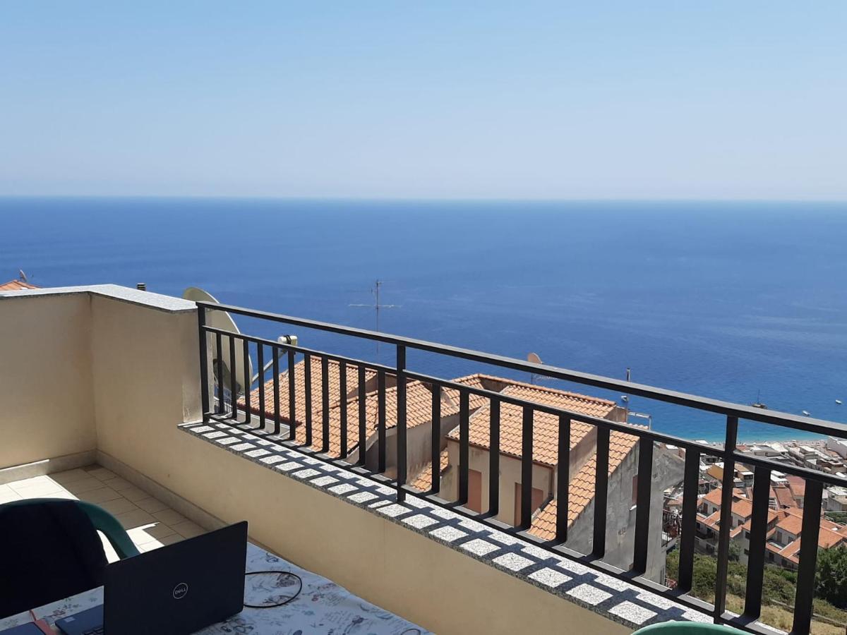 Casa Vacanze Andreana Apartment Летояни Екстериор снимка