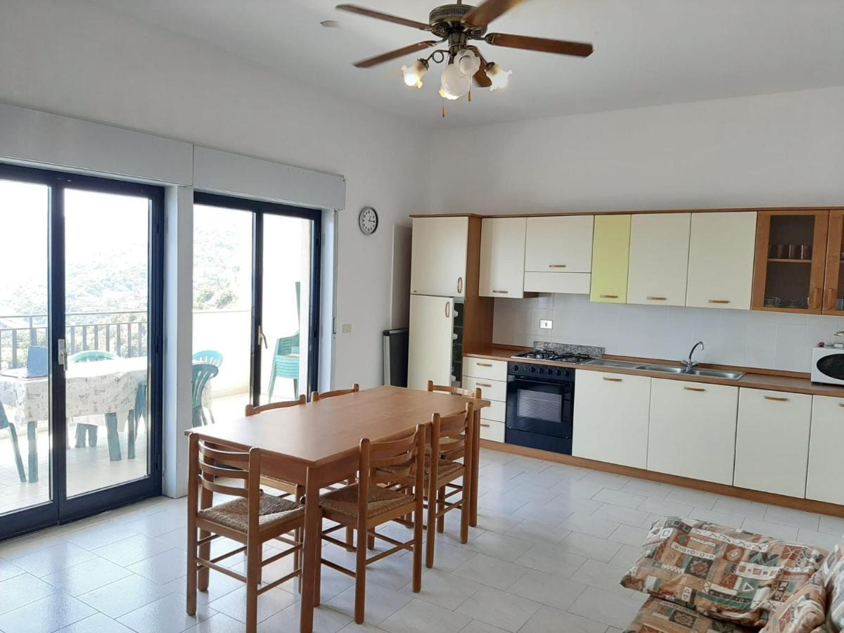 Casa Vacanze Andreana Apartment Летояни Екстериор снимка