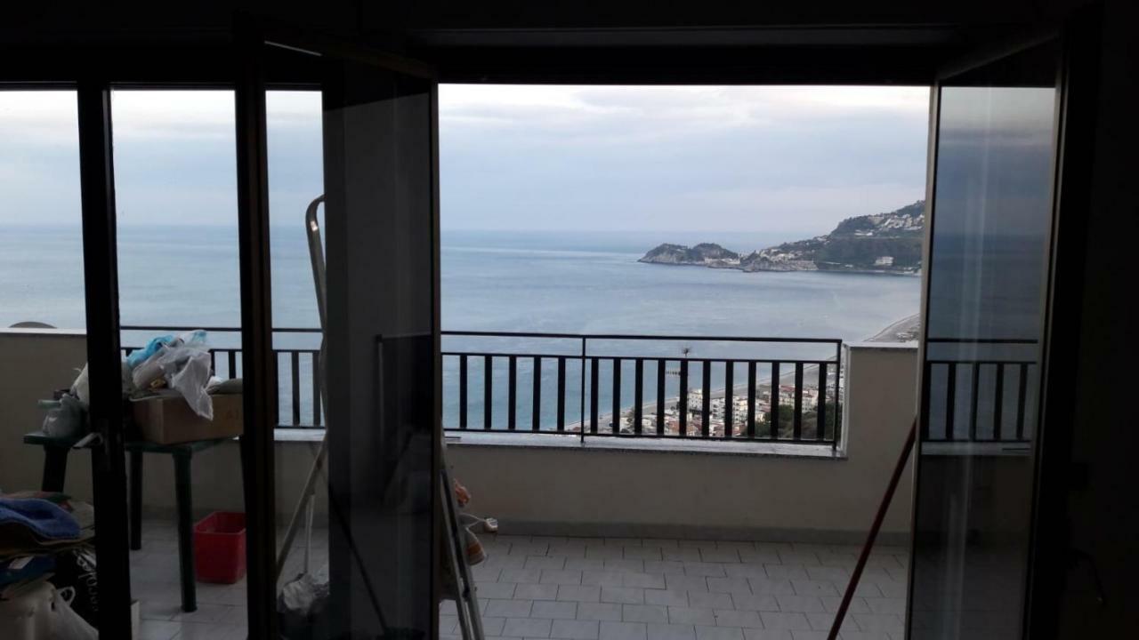 Casa Vacanze Andreana Apartment Летояни Екстериор снимка